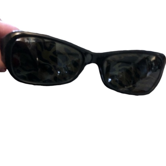 Rayban black with black lens sunglasses with case - Picture 1 of 8